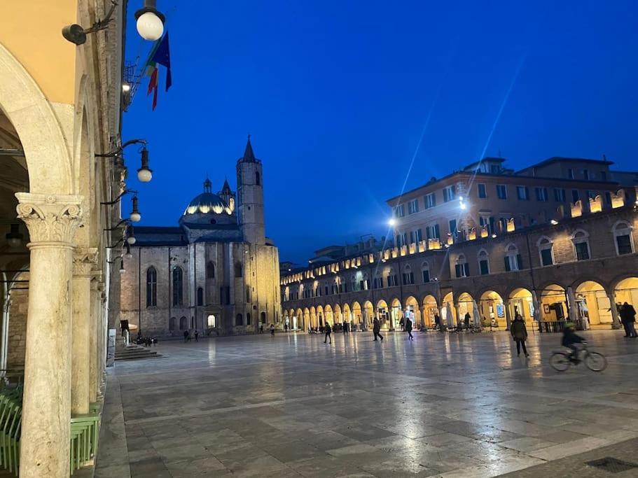 L'Attico Sul Fiume Center Home Ascoli Piceno Dış mekan fotoğraf
